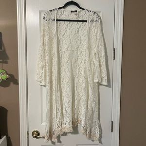 T Party white lace kimono NWT